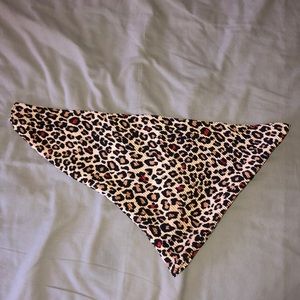 Silky rubbed cheetah head scarf
